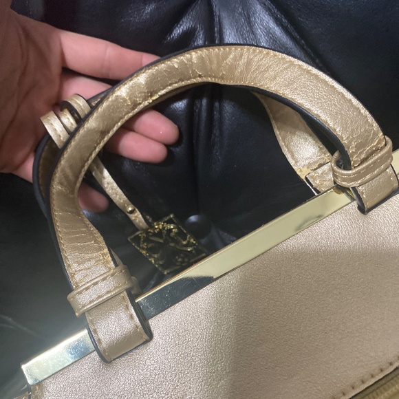 Christian Lacroix Gold And Black Bag shoulder Purse Tote Bag - Picture 14 of 17